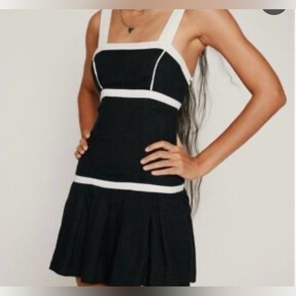 Kimchi Blue‎ Women's Black and White Dress Urban outfitters new with tags medium - Picture 1 of 15